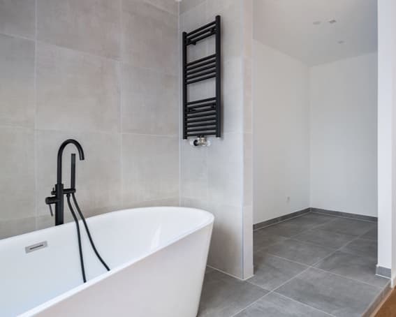 Bad met inbouwkranen